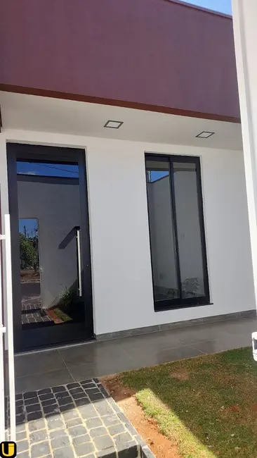 Foto 2 de Casa com 3 quartos à venda, 250m2 em Bosque dos Buritis, Uberlandia - MG