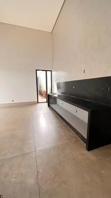 Foto 4 de Casa de Condomínio com 3 quartos à venda, 286m2 em Uberlandia - MG