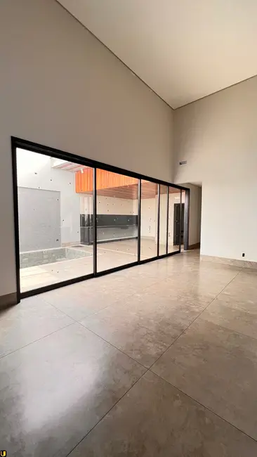 Foto 5 de Casa de Condomínio com 3 quartos à venda, 286m2 em Uberlandia - MG