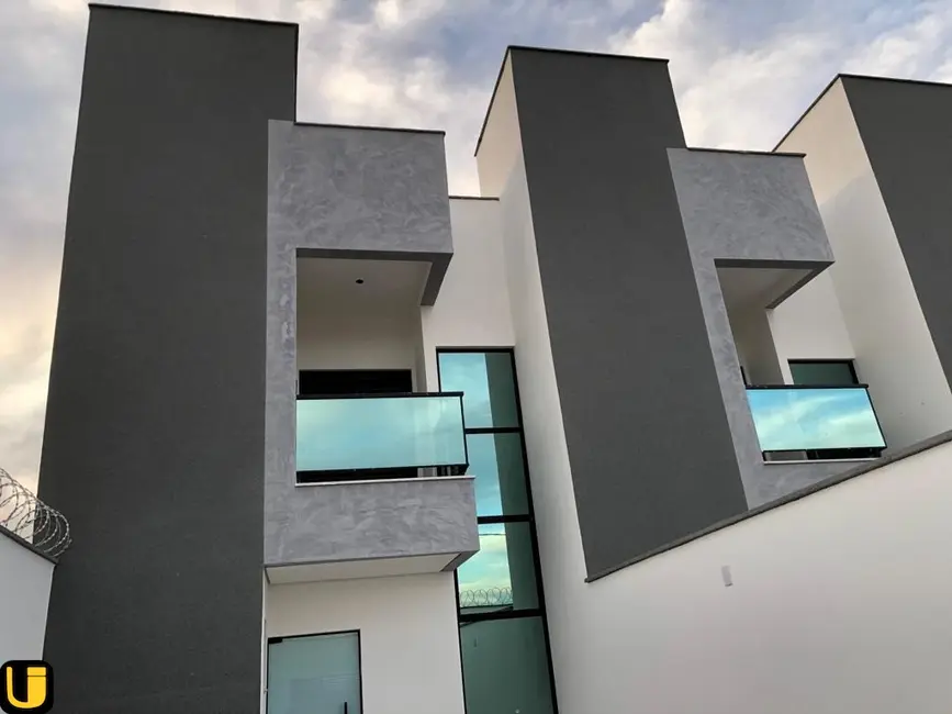 Foto 4 de Casa com 3 quartos à venda, 150m2 em Novo Mundo, Uberlandia - MG