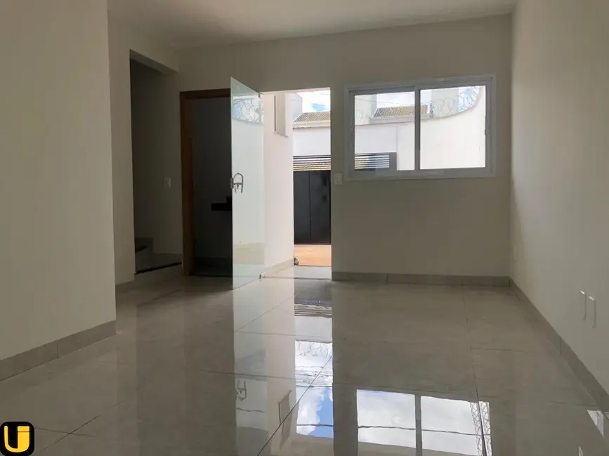 Foto 5 de Casa com 2 quartos à venda, 100m2 em Novo Mundo, Uberlandia - MG