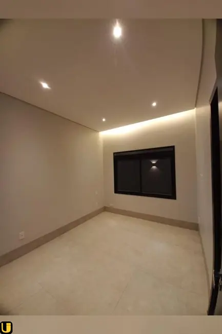 Foto 2 de Casa de Condomínio com 3 quartos à venda, 369m2 em Shopping Park, Uberlandia - MG