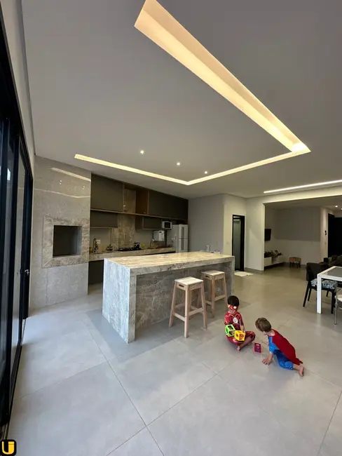 Foto 8 de Casa de Condomínio com 3 quartos à venda, 253m2 em Grand Ville, Uberlandia - MG