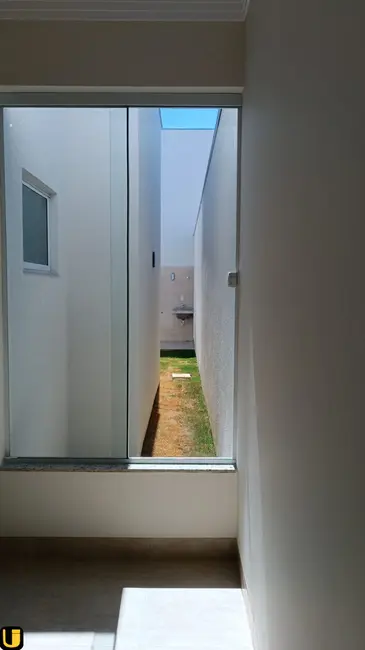 Foto 3 de Casa com 2 quartos à venda, 73m2 em Granada, Uberlandia - MG