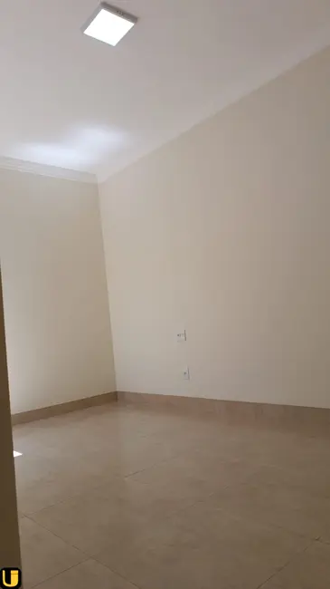 Foto 4 de Casa com 2 quartos à venda, 73m2 em Granada, Uberlandia - MG