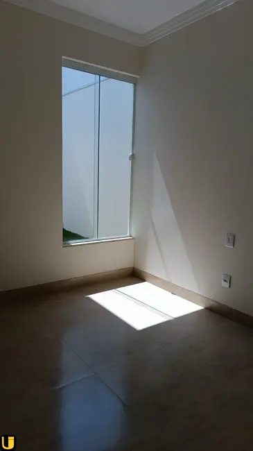 Foto 6 de Casa com 2 quartos à venda, 73m2 em Granada, Uberlandia - MG