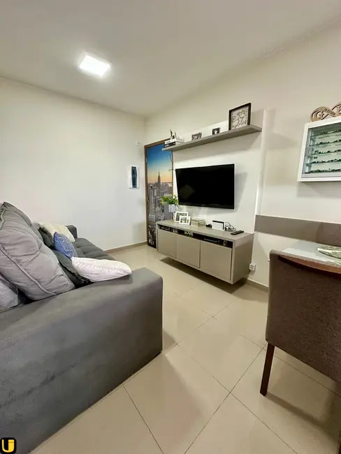Foto 2 de Apartamento com 2 quartos à venda, 50m2 em Santa Mônica, Uberlandia - MG