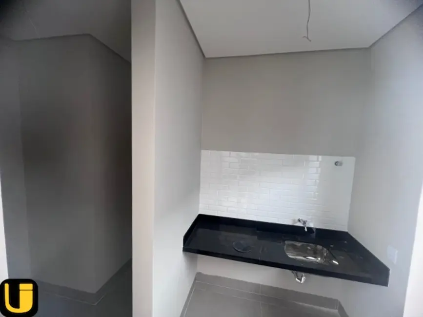Foto 9 de Casa de Condomínio com 3 quartos à venda, 360m2 em Laranjeiras, Uberlandia - MG
