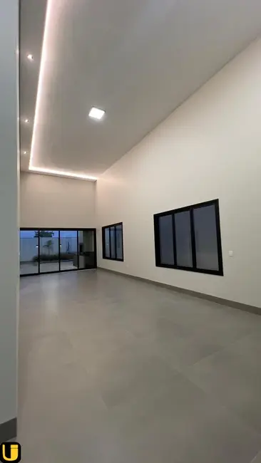 Foto 9 de Casa de Condomínio com 3 quartos à venda, 360m2 em Laranjeiras, Uberlandia - MG