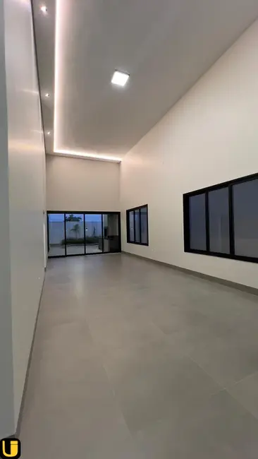 Foto 8 de Casa de Condomínio com 3 quartos à venda, 360m2 em Laranjeiras, Uberlandia - MG