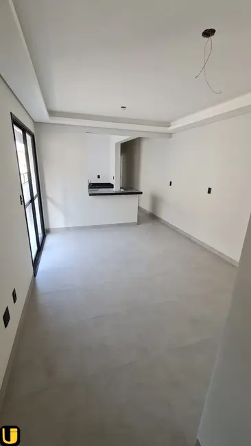 Foto 1 de Apartamento com 2 quartos à venda, 65m2 em Santa Mônica, Uberlandia - MG