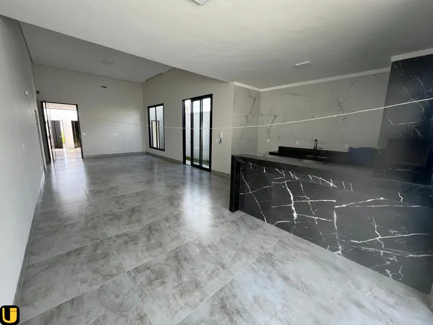 Foto 6 de Casa com 3 quartos à venda, 166m2 em Novo Mundo, Uberlandia - MG