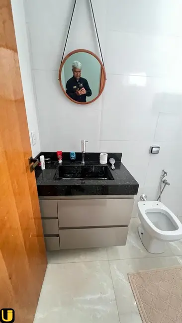 Foto 8 de Casa com 3 quartos à venda, 150m2 em Uberlandia - MG