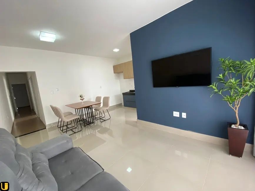 Foto 2 de Casa com 3 quartos à venda, 125m2 em Uberlandia - MG