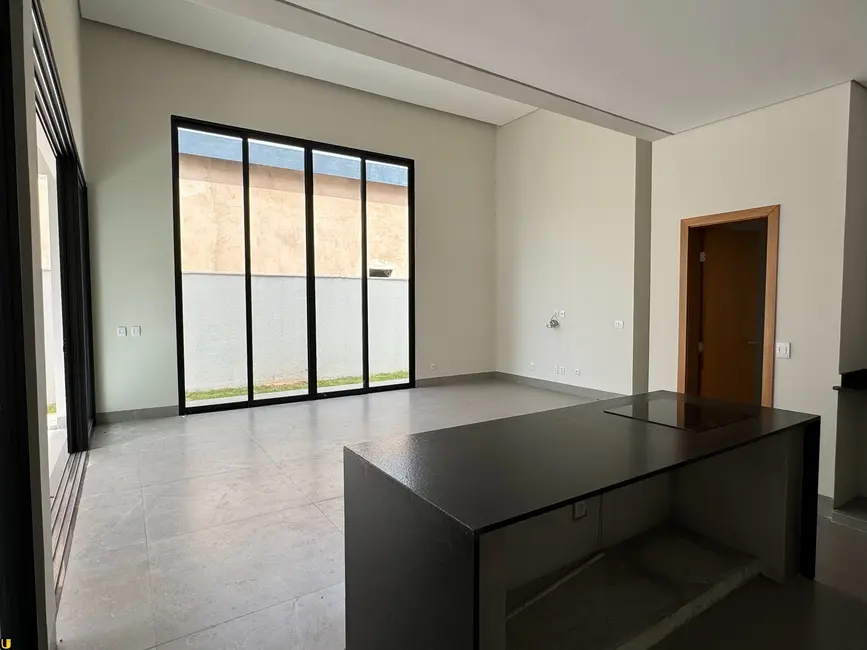 Casa de Condomínio com 4 quartos à venda, 420m2 em Granja Marileusa, Uberlandia - MG - imagem 9 Foto 9 de Casa de Condomínio com 4 quartos à venda, 420m2 em Granja Marileusa, Uberlandia - MG