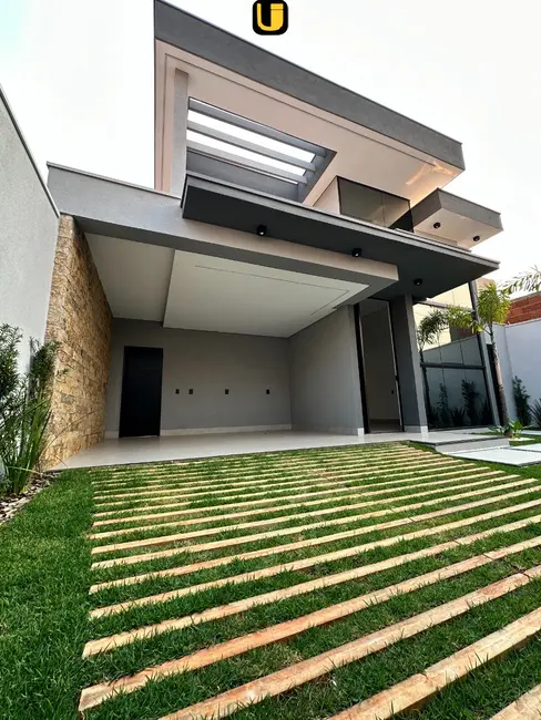Foto 2 de Casa de Condomínio com 3 quartos à venda, 286m2 em Alto Umuarama, Uberlandia - MG