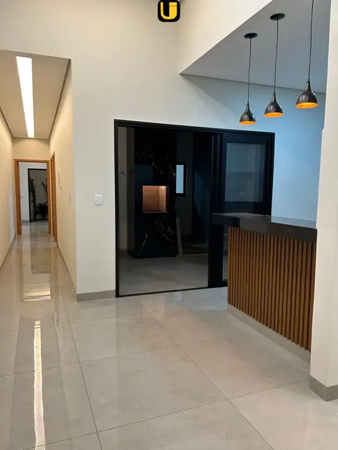 Foto 7 de Casa com 2 quartos à venda, 125m2 em Uberlandia - MG