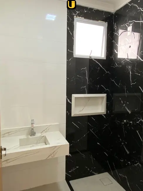 Foto 7 de Casa com 3 quartos à venda, 150m2 em Segismundo Pereira, Uberlandia - MG