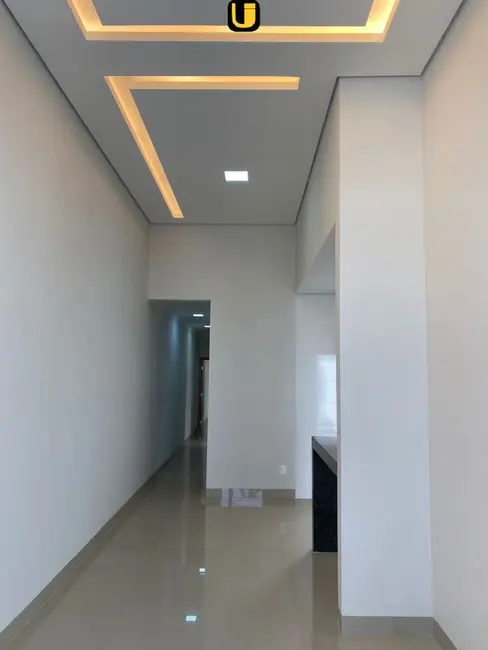 Foto 3 de Casa com 3 quartos à venda, 150m2 em Segismundo Pereira, Uberlandia - MG