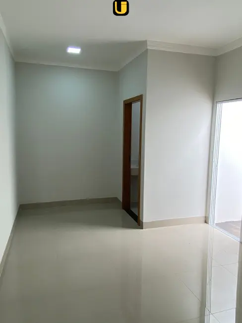 Foto 8 de Casa com 3 quartos à venda, 150m2 em Segismundo Pereira, Uberlandia - MG