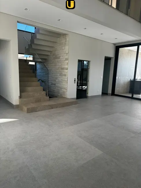 Foto 1 de Casa de Condomínio com 4 quartos à venda, 398m2 em Gávea, Uberlandia - MG