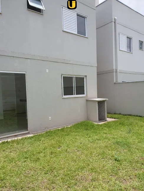 Foto 2 de Casa de Condomínio com 3 quartos à venda, 160m2 em Granja Marileusa, Uberlandia - MG