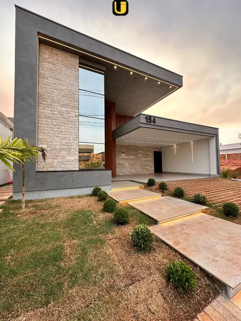 Foto 2 de Casa de Condomínio com 2 quartos à venda, 360m2 em Jardim Botânico, Uberlandia - MG