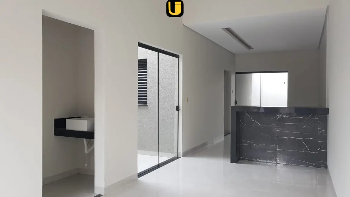 Foto 2 de Casa com 3 quartos à venda, 150m2 em Uberlandia - MG