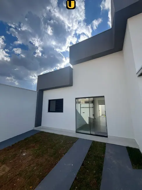Foto 1 de Casa com 3 quartos à venda, 150m2 em Uberlandia - MG