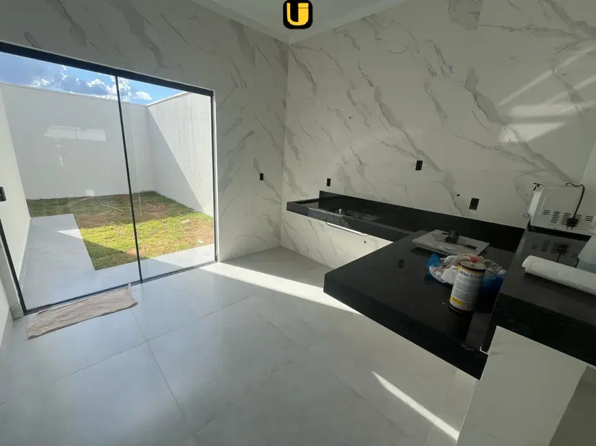 Foto 2 de Casa com 3 quartos à venda, 150m2 em Uberlandia - MG