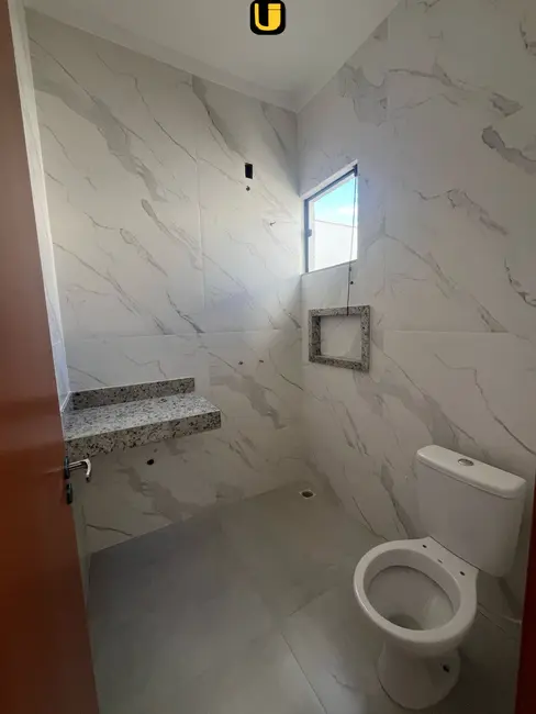 Foto 5 de Casa com 3 quartos à venda, 150m2 em Uberlandia - MG