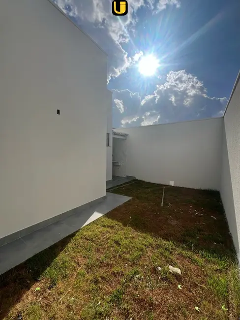 Foto 6 de Casa com 3 quartos à venda, 150m2 em Uberlandia - MG