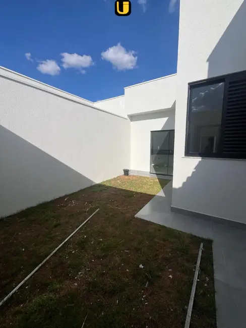 Foto 7 de Casa com 3 quartos à venda, 150m2 em Uberlandia - MG