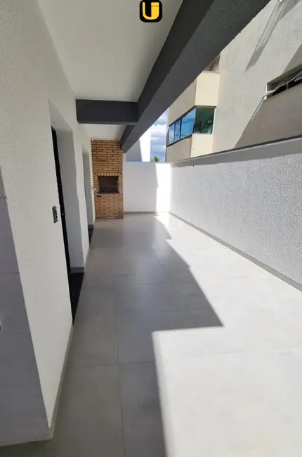 Foto 2 de Apartamento com 2 quartos à venda, 63m2 em Santa Mônica, Uberlandia - MG