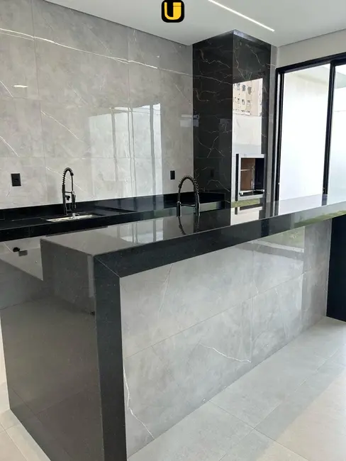 Casa com 3 quartos à venda, 286m2 em Grand Ville, Uberlandia - MG - imagem 6 Foto 6 de Casa com 3 quartos à venda, 286m2 em Grand Ville, Uberlandia - MG