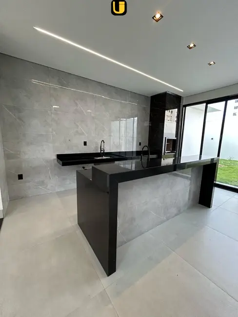 Casa com 3 quartos à venda, 286m2 em Grand Ville, Uberlandia - MG - imagem 8 Foto 8 de Casa com 3 quartos à venda, 286m2 em Grand Ville, Uberlandia - MG