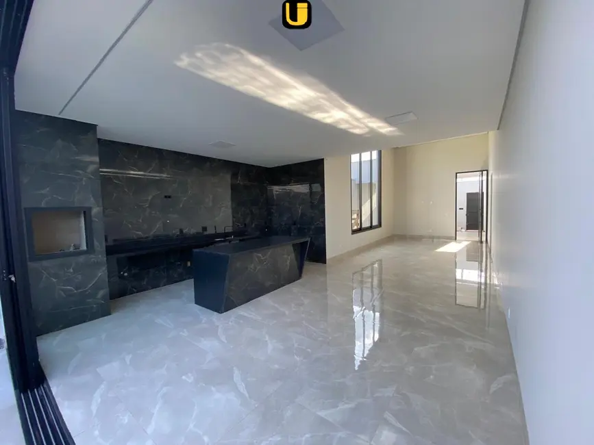Foto 8 de Casa com 3 quartos à venda, 250m2 em Uberlandia - MG