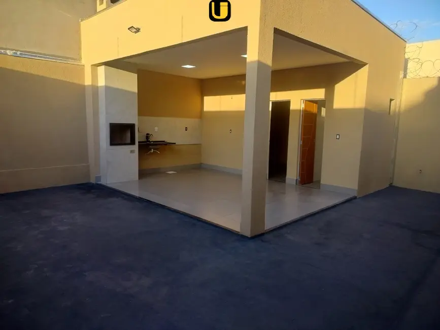 Foto 6 de Casa com 3 quartos à venda, 250m2 em Uberlandia - MG