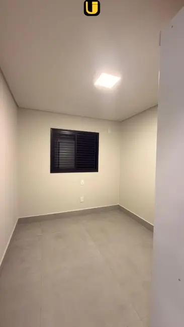 Foto 9 de Casa com 3 quartos à venda, 250m2 em Uberlandia - MG