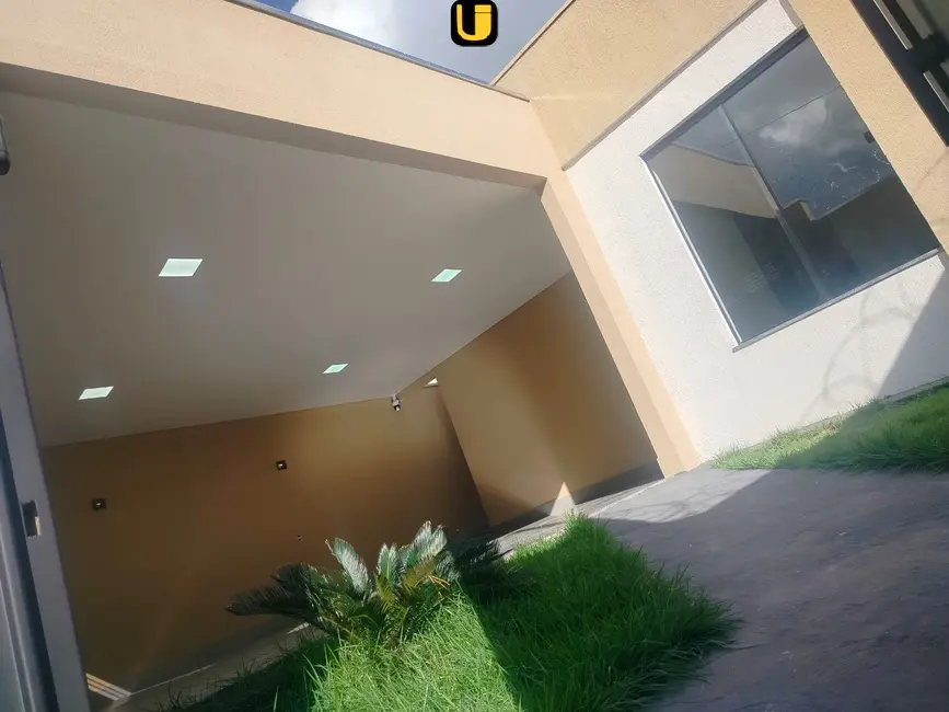 Foto 3 de Casa com 3 quartos à venda, 250m2 em Uberlandia - MG