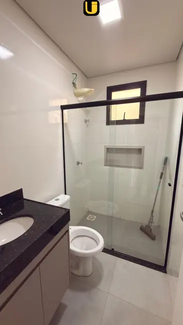 Foto 7 de Casa com 3 quartos à venda, 250m2 em Uberlandia - MG