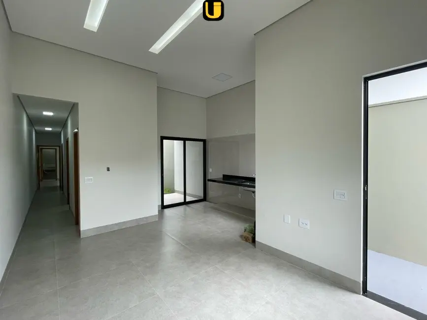 Foto 9 de Casa com 3 quartos à venda, 125m2 em Uberlandia - MG