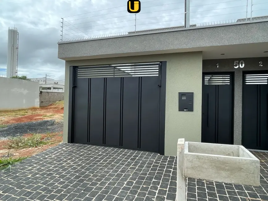 Foto 1 de Casa com 3 quartos à venda, 125m2 em Uberlandia - MG