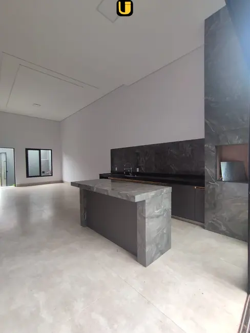 Foto 8 de Casa com 3 quartos à venda, 250m2 em Uberlandia - MG