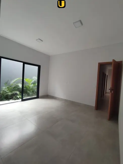 Foto 7 de Casa com 3 quartos à venda, 250m2 em Uberlandia - MG