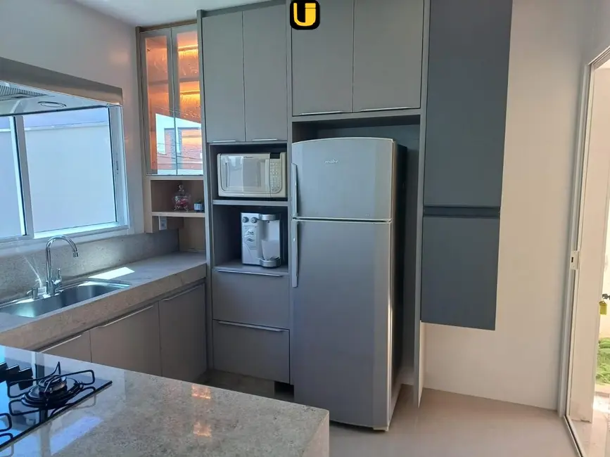 Foto 2 de Casa de Condomínio com 3 quartos à venda, 160m2 em Granja Marileusa, Uberlandia - MG