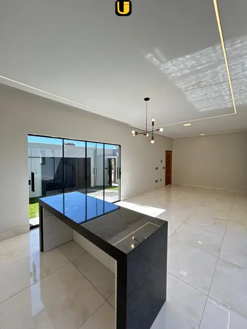 Foto 2 de Casa com 2 quartos à venda, 250m2 em Uberlandia - MG