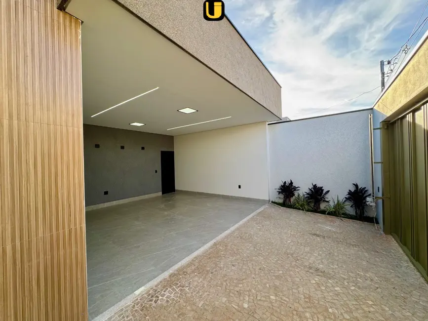 Foto 2 de Casa com 3 quartos à venda, 250m2 em Jardim Botânico, Uberlandia - MG