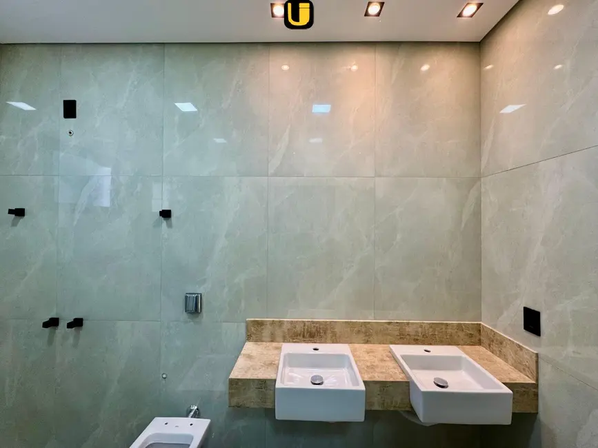 Casa com 3 quartos à venda, 250m2 em Jardim Botânico, Uberlandia - MG - imagem 6 Foto 6 de Casa com 3 quartos à venda, 250m2 em Jardim Botânico, Uberlandia - MG