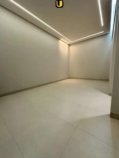 Casa de Condomínio com 3 quartos à venda, 250m2 em Grand Ville, Uberlandia - MG - imagem 5 Foto 5 de Casa de Condomínio com 3 quartos à venda, 250m2 em Grand Ville, Uberlandia - MG